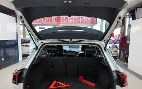 Volkswagen T-Roc I, 2022 год, 2 000 000 рублей, 8 фотография