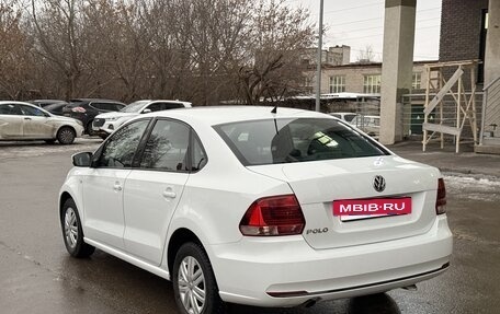 Volkswagen Polo VI (EU Market), 2015 год, 730 000 рублей, 5 фотография