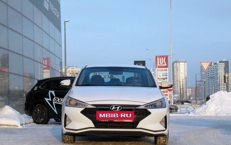 Hyundai Elantra VI рестайлинг, 2019 год, 1 648 500 рублей, 2 фотография