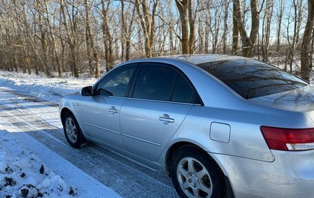 Hyundai Sonata VI, 2006 год, 865 000 рублей, 4 фотография