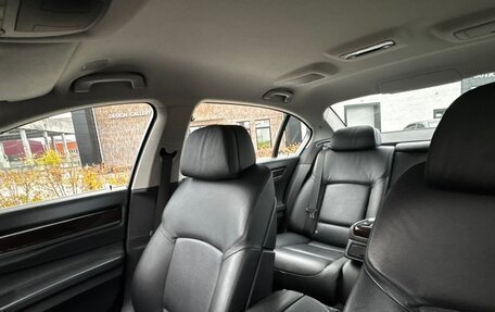 BMW 7 серия, 2010 год, 2 800 000 рублей, 13 фотография