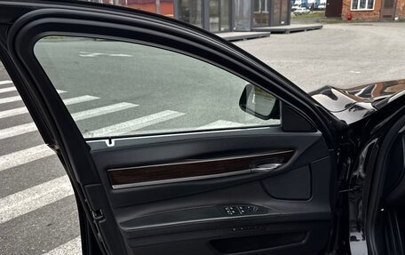 BMW 7 серия, 2010 год, 2 800 000 рублей, 31 фотография