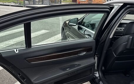 BMW 7 серия, 2010 год, 2 800 000 рублей, 33 фотография