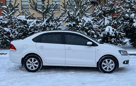 Volkswagen Polo VI (EU Market), 2013 год, 780 000 рублей, 4 фотография