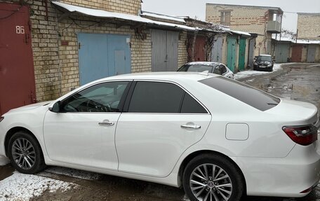 Toyota Camry, 2017 год, 2 850 000 рублей, 2 фотография