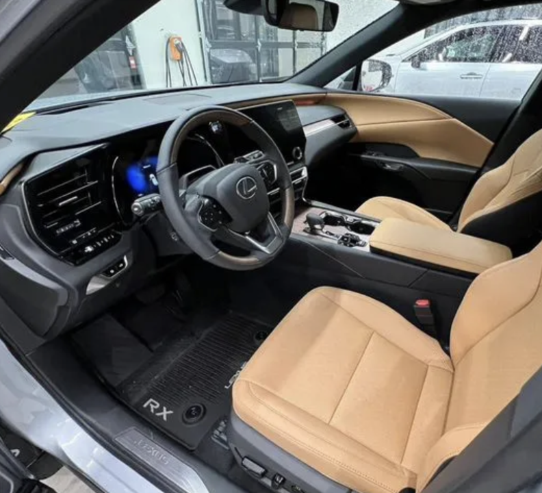 Lexus RX IV рестайлинг, 2026 год, 12 500 000 рублей, 6 фотография