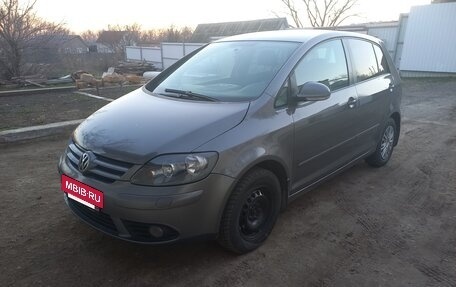 Volkswagen Golf Plus I, 2008 год, 535 000 рублей, 2 фотография