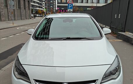 Opel Astra J, 2013 год, 1 350 000 рублей, 3 фотография