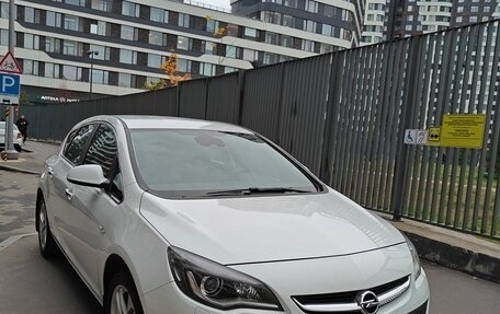 Opel Astra J, 2013 год, 1 350 000 рублей, 2 фотография