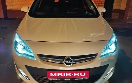 Opel Astra J, 2013 год, 1 350 000 рублей, 8 фотография