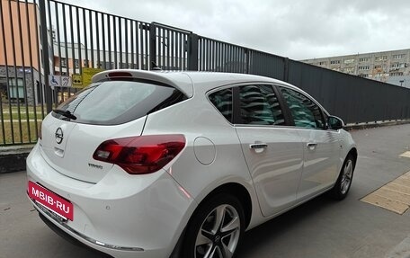 Opel Astra J, 2013 год, 1 350 000 рублей, 5 фотография