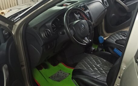 Renault Logan II, 2015 год, 550 000 рублей, 5 фотография