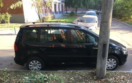 Volkswagen Touran III, 2012 год, 920 000 рублей, 3 фотография