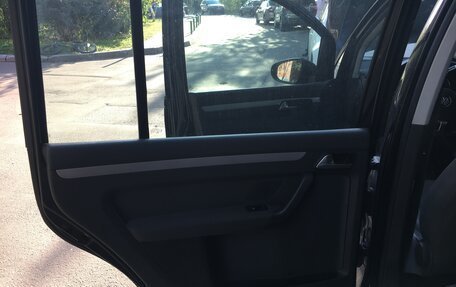 Volkswagen Touran III, 2012 год, 920 000 рублей, 6 фотография