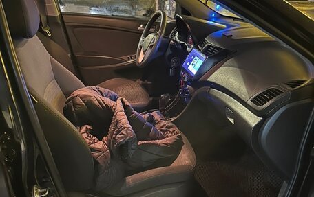 Hyundai Solaris II рестайлинг, 2016 год, 9 000 000 рублей, 8 фотография