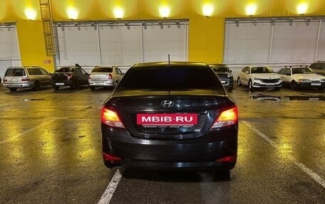 Hyundai Solaris II рестайлинг, 2016 год, 9 000 000 рублей, 13 фотография