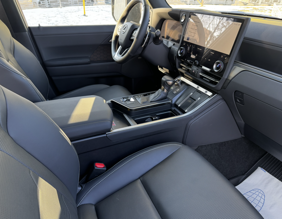 Lexus GX II рестайлинг 2, 2024 год, 15 000 000 рублей, 4 фотография