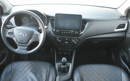 Hyundai Solaris II рестайлинг, 2022 год, 1 525 000 рублей, 12 фотография