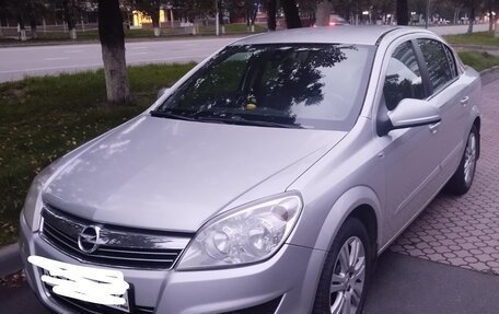 Opel Astra H, 2011 год, 650 000 рублей, 1 фотография
