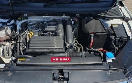 Volkswagen Passat B8 рестайлинг, 2015 год, 1 590 000 рублей, 14 фотография