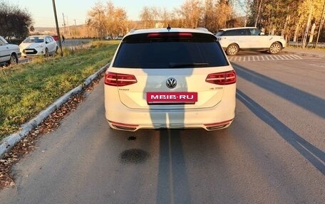 Volkswagen Passat B8 рестайлинг, 2015 год, 1 590 000 рублей, 8 фотография