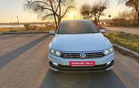 Volkswagen Passat B8 рестайлинг, 2015 год, 1 590 000 рублей, 4 фотография