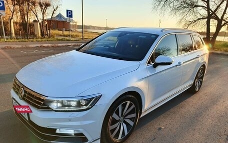 Volkswagen Passat B8 рестайлинг, 2015 год, 1 590 000 рублей, 3 фотография