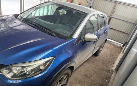 Renault Kaptur I рестайлинг, 2021 год, 1 700 000 рублей, 4 фотография