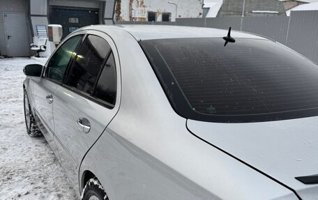 Mercedes-Benz E-Класс, 2002 год, 520 000 рублей, 8 фотография