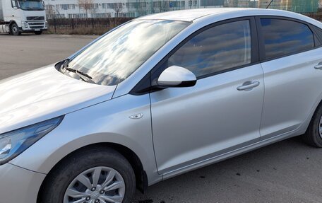 Hyundai Solaris II рестайлинг, 2020 год, 1 450 000 рублей, 4 фотография