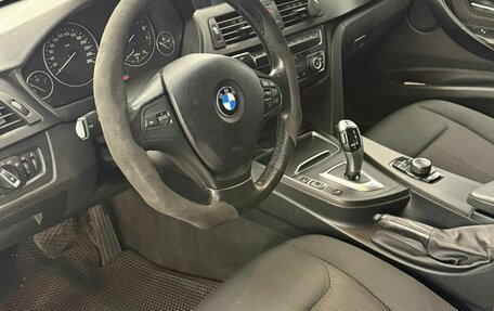 BMW 3 серия, 2018 год, 1 700 000 рублей, 11 фотография