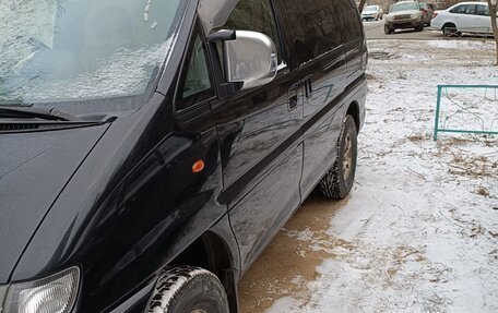 Mitsubishi Delica IV, 2002 год, 1 280 000 рублей, 3 фотография