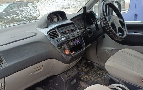 Mitsubishi Delica IV, 2002 год, 1 280 000 рублей, 5 фотография