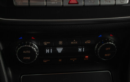 Mercedes-Benz GLA, 2018 год, 2 430 000 рублей, 11 фотография