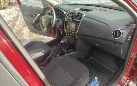 Renault Sandero II рестайлинг, 2016 год, 895 000 рублей, 11 фотография