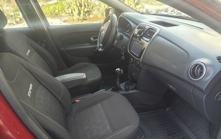 Renault Sandero II рестайлинг, 2016 год, 895 000 рублей, 13 фотография