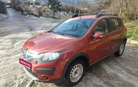 Renault Sandero II рестайлинг, 2016 год, 895 000 рублей, 2 фотография