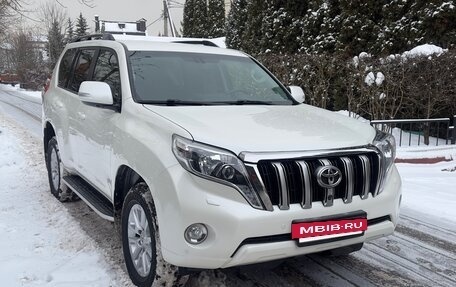 Toyota Land Cruiser Prado 150 рестайлинг 2, 2016 год, 3 930 000 рублей, 2 фотография