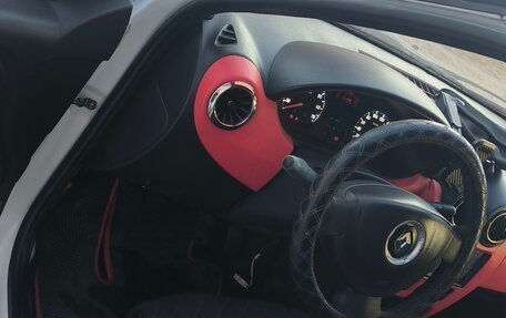 Renault Logan I, 2015 год, 400 000 рублей, 4 фотография