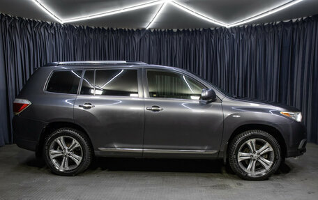 Toyota Highlander III, 2012 год, 1 998 000 рублей, 4 фотография