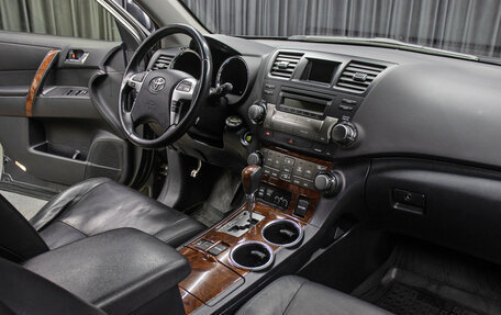 Toyota Highlander III, 2012 год, 1 998 000 рублей, 11 фотография