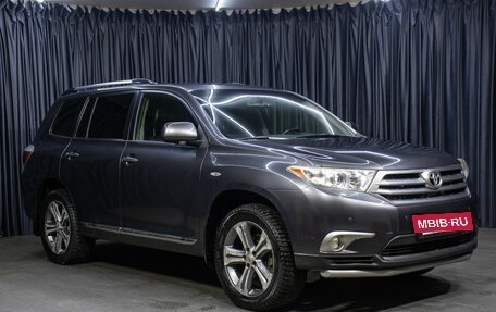 Toyota Highlander III, 2012 год, 1 998 000 рублей, 3 фотография