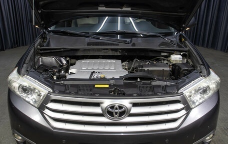 Toyota Highlander III, 2012 год, 1 998 000 рублей, 9 фотография