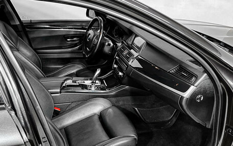 BMW 5 серия, 2015 год, 1 980 000 рублей, 13 фотография