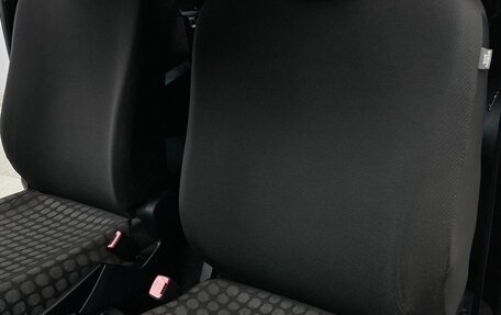 Toyota iQ, 2010 год, 889 000 рублей, 13 фотография