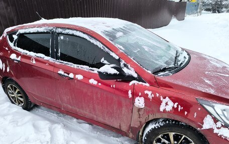 Hyundai Solaris II рестайлинг, 2012 год, 800 000 рублей, 4 фотография