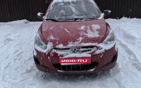 Hyundai Solaris II рестайлинг, 2012 год, 800 000 рублей, 6 фотография