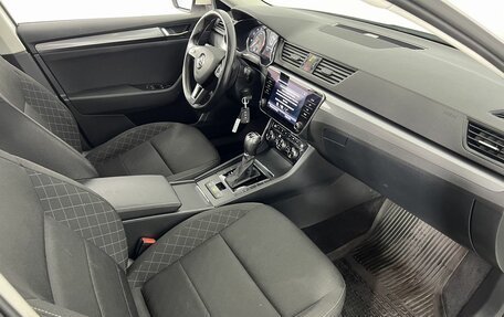 Skoda Superb III рестайлинг, 2019 год, 1 845 000 рублей, 13 фотография