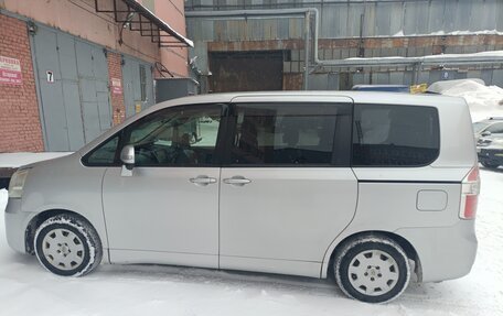 Toyota Noah III, 2009 год, 1 270 000 рублей, 5 фотография
