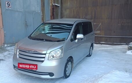 Toyota Noah III, 2009 год, 1 270 000 рублей, 2 фотография